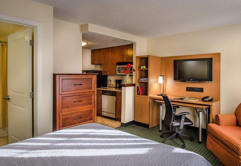 Towneplace Suites By Marriott Baltimore BWI Airport Линтикам Экстерьер фото